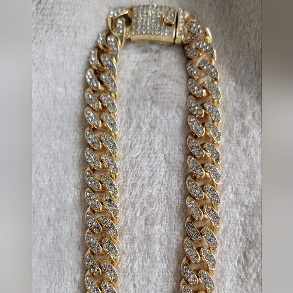 18K Gold Plated Iced Miami Cuban Link Chain With Heart/Cursive A Pendant - Picture 4 of 16